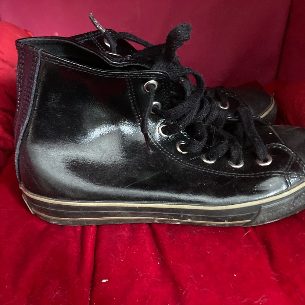 Underground Black High-Top Sneakers Shoes